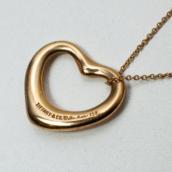 Vintage Tiffany & Co. Large Gold Heart Pendant Necklace - Picture 6 of 9